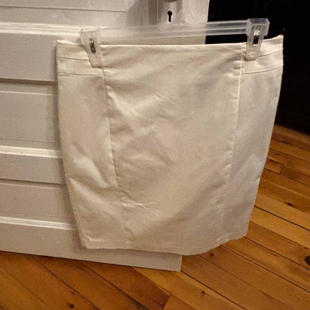 Stylish White Pencil Skirt size 12